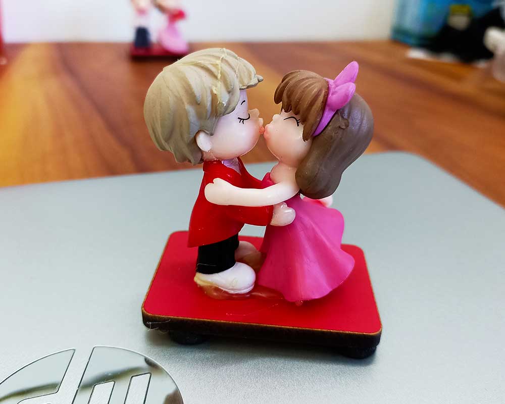 Cute Couple Figurine D2