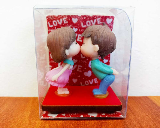 Cute Couple Figurine D3