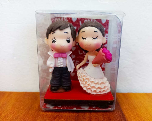 Cute Couple Figurine D5