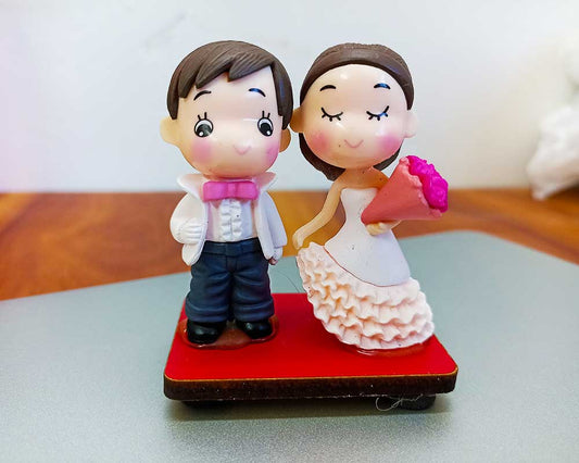 Cute Couple Figurine D5