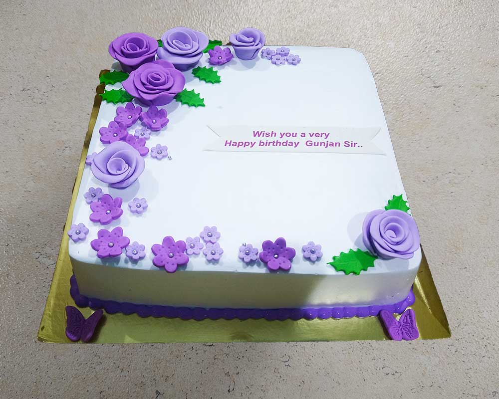 Purple Flowers square Cake