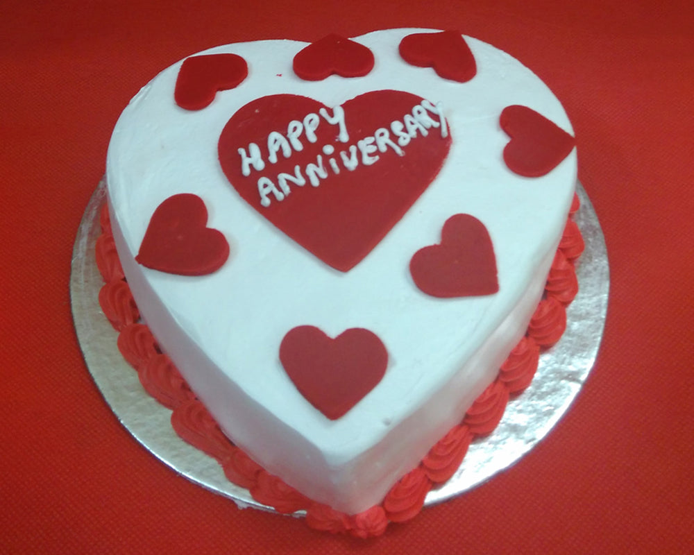 Anniversary Heart Cake D7