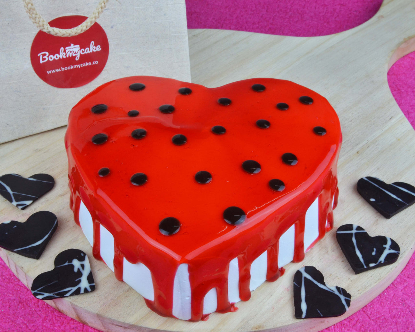 Happy Anniversary Heart Cake d9