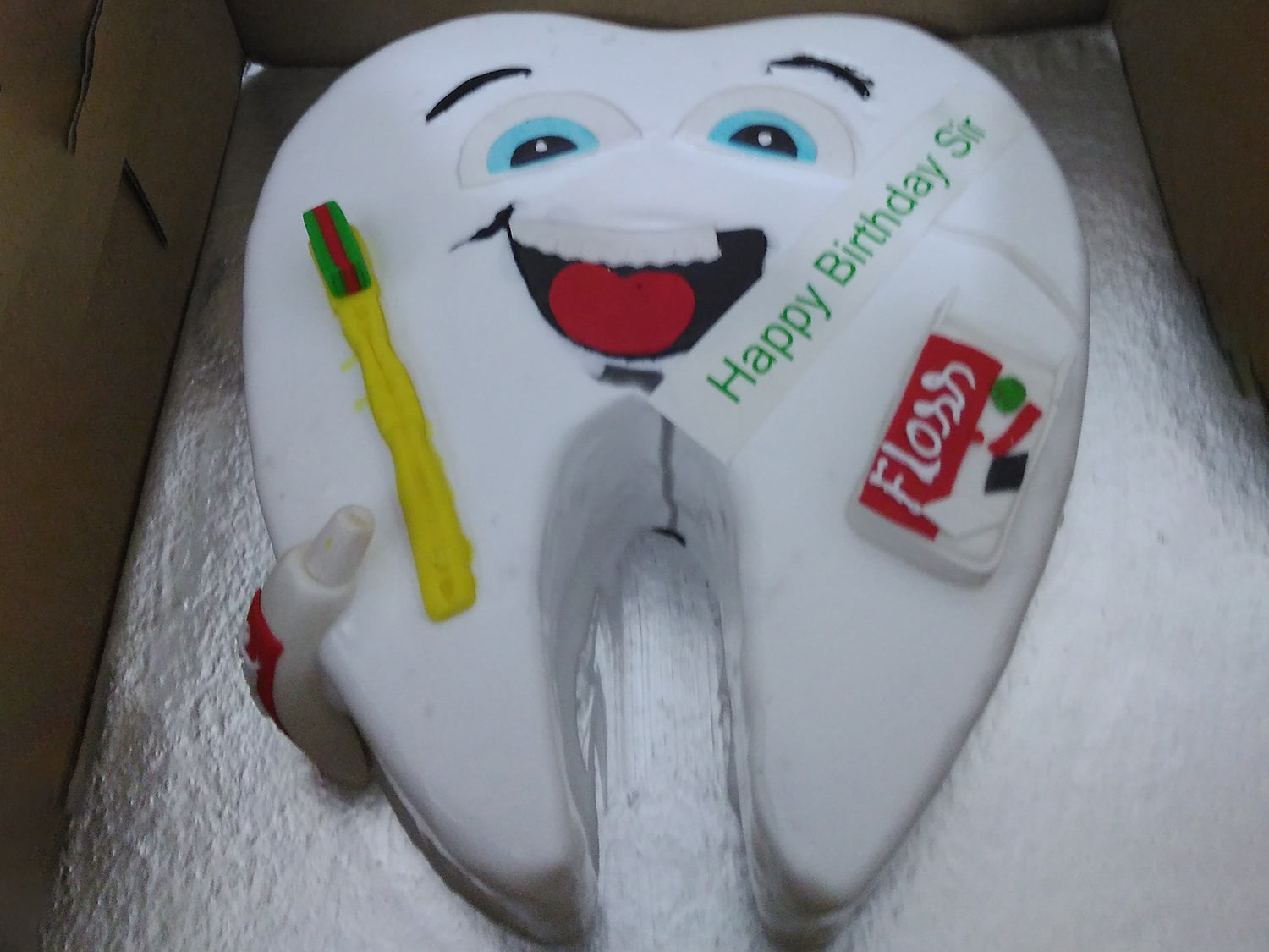 Tooth Pull-Apart Cupcake Cake Template - celebrate life simply