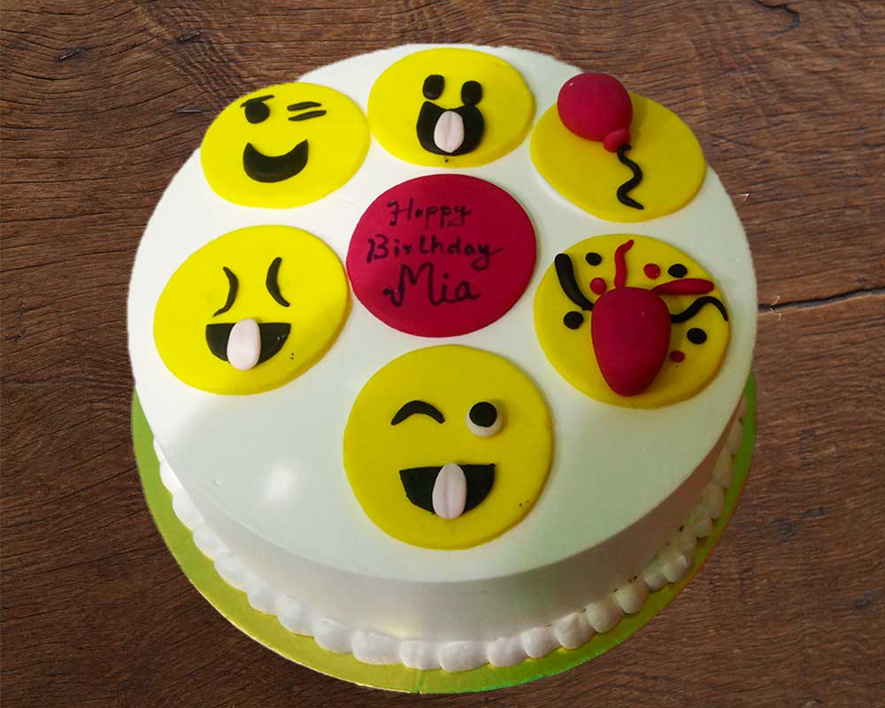 Funny Emoji Cake